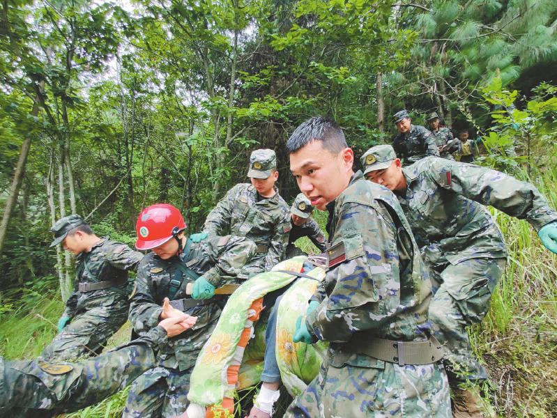 9月6日，武警.jpg