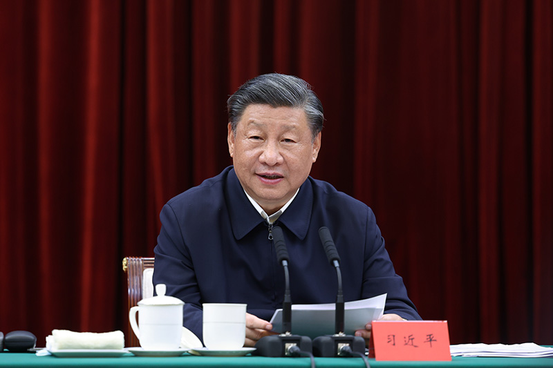 2023年10月12日下午，中共中央總書記、國家主席、中央軍委主席習(xí)近平在江西省南昌市主持召開進(jìn)一步推動長江經(jīng)濟(jì)帶高質(zhì)量發(fā)展座談會并發(fā)表重要講話。新華社記者 鞠鵬 攝